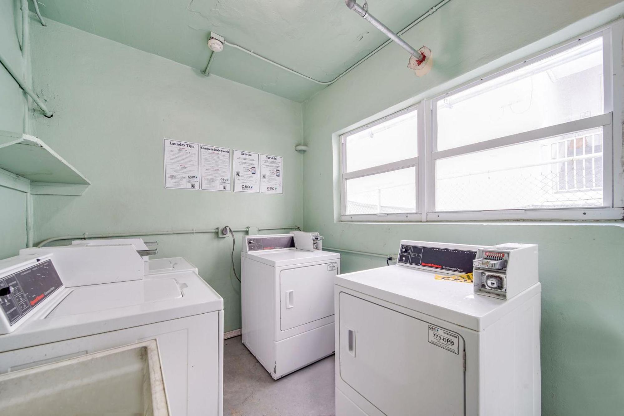 Deco Beachside Apt, W/2 Queen Beds, Washer/Dryer Miami Beach Kültér fotó